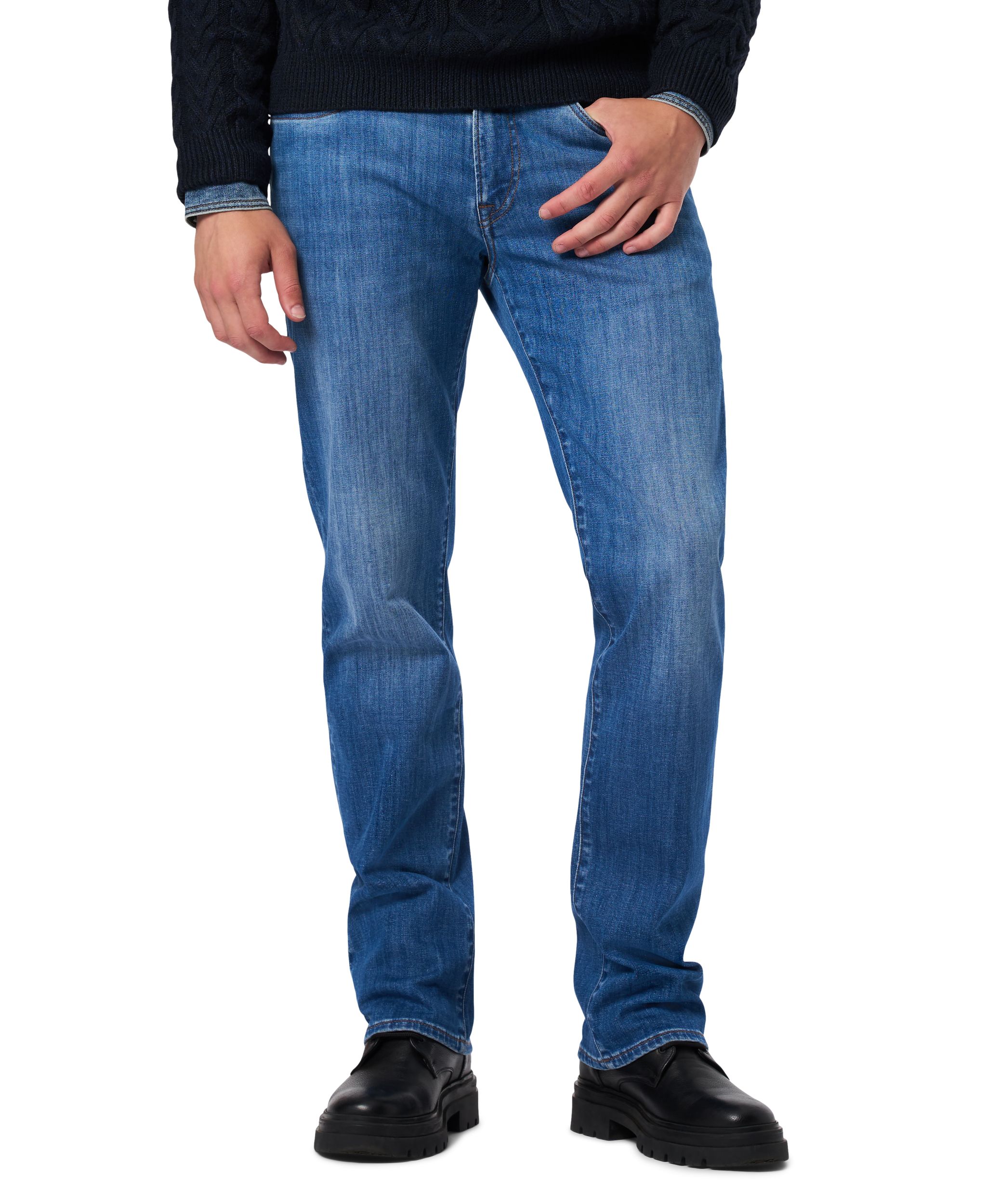 buffalo-driven-relaxed-straight-stretch-md-wash-0ba9042a-b09b-4530-9695-2f9ada3329b2-jpgrendition