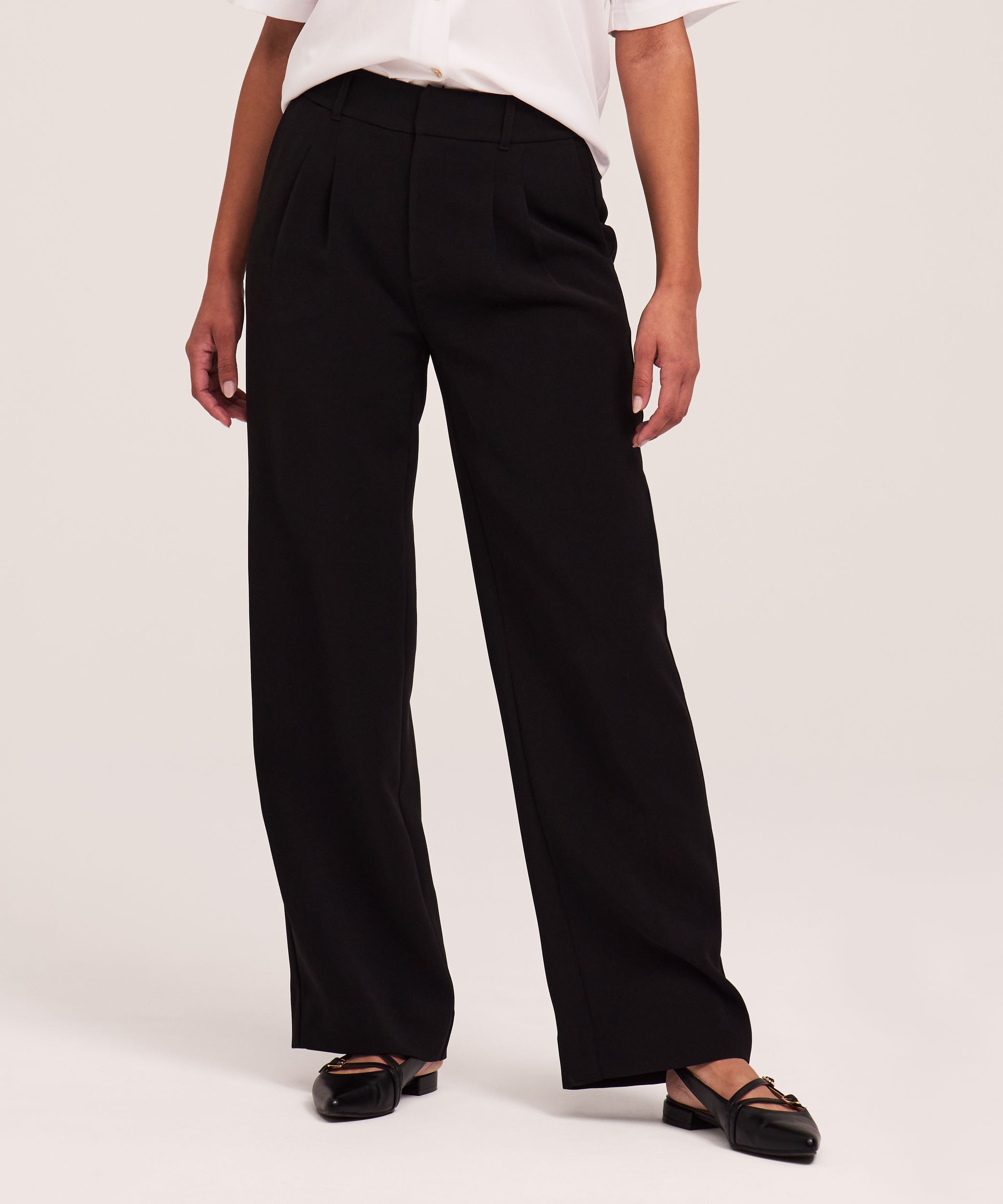 dh-pleated-trouser-924fc501-7173-4936-b0fe-340572f42ec9-jpgrendition