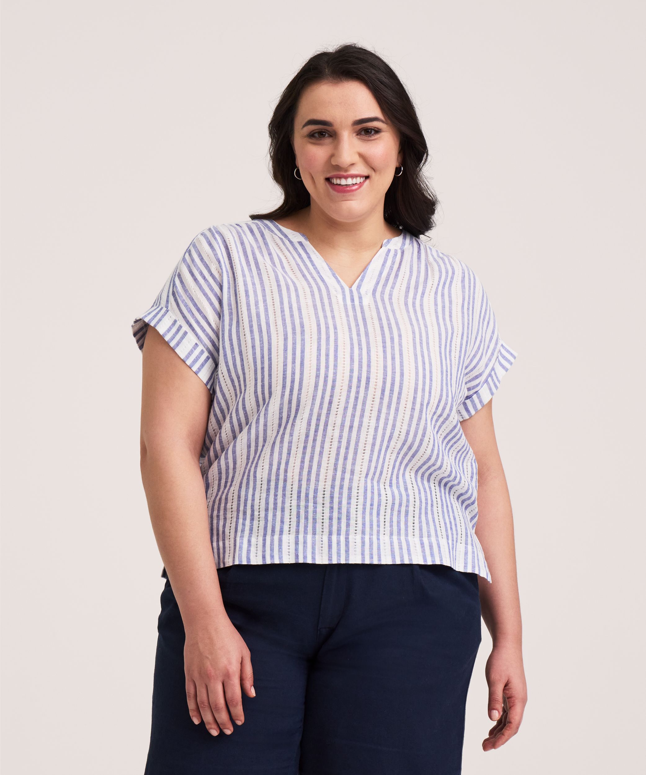 dh-s-s-textured-pullover-shirt-167abc5e-98d7-4337-b15a-43b0d91b3e38-jpgrendition