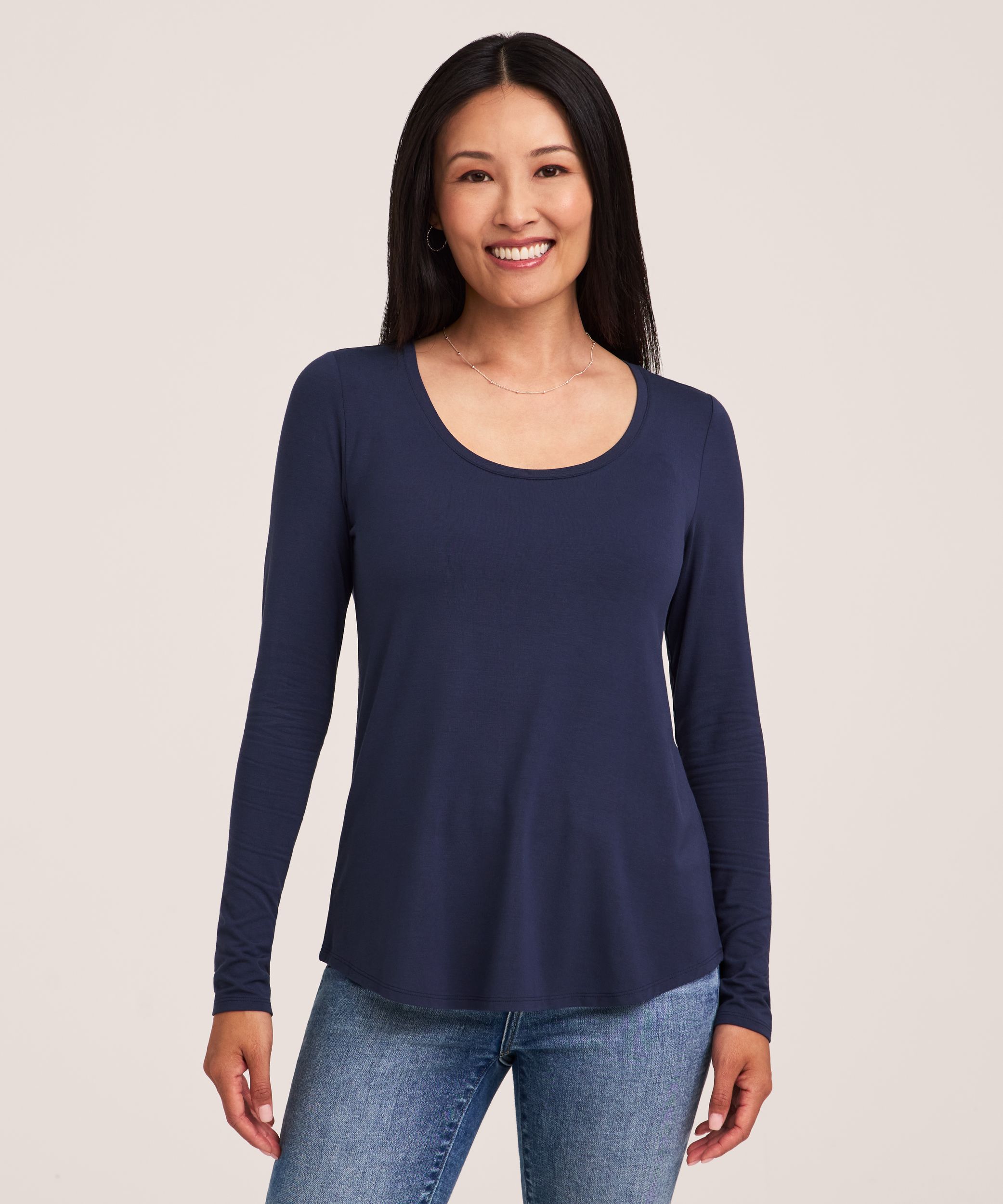 l-s-relaxed-scoop-neck-t-shirt-2025-a9f6e6ca-0379-4151-8b02-94bd64f3d359-jpgrendition