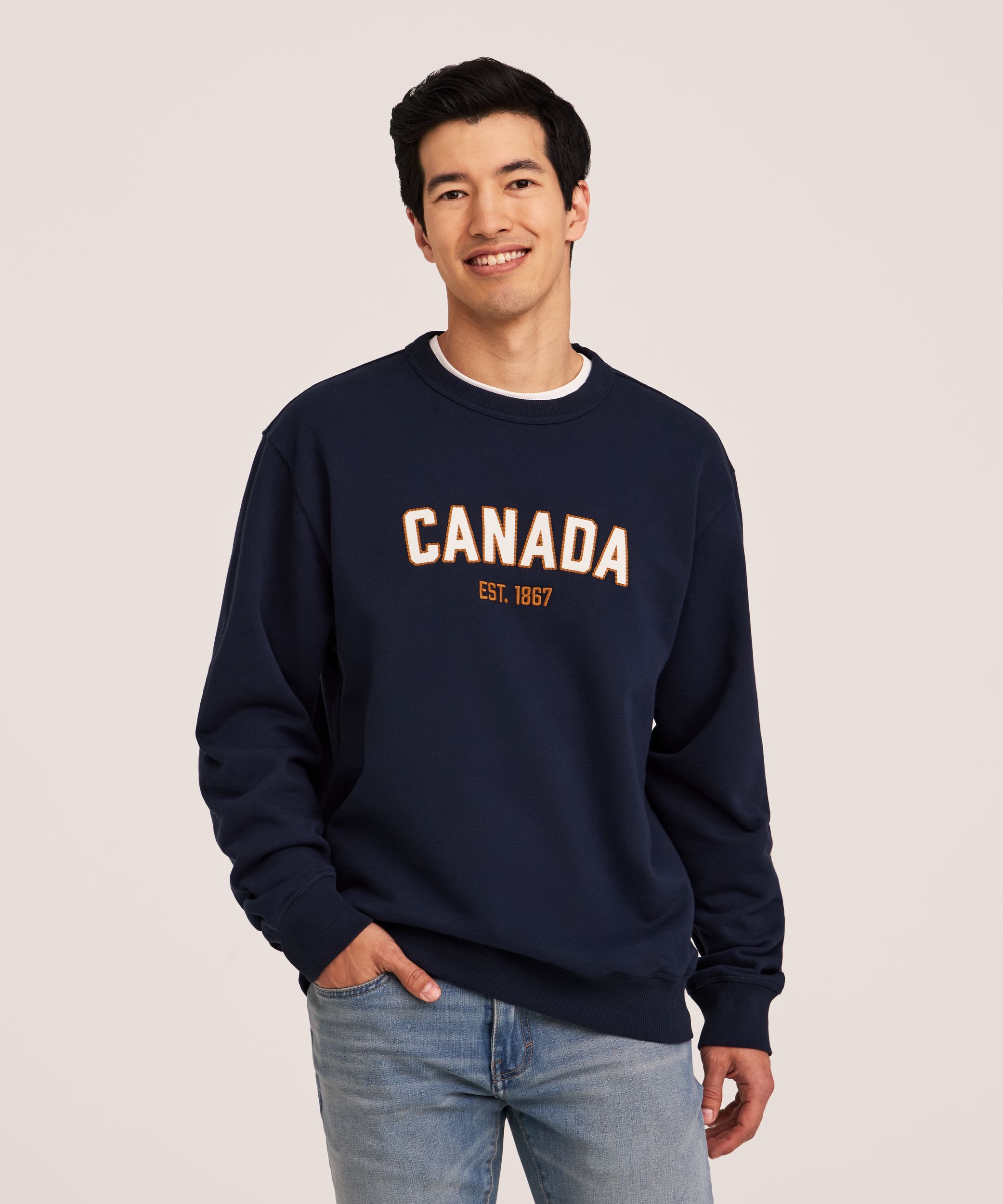 wr-original-fleece-crew-emb-canada-1b8578c4-b780-491c-87c2-2d8eed97f407-jpgrendition